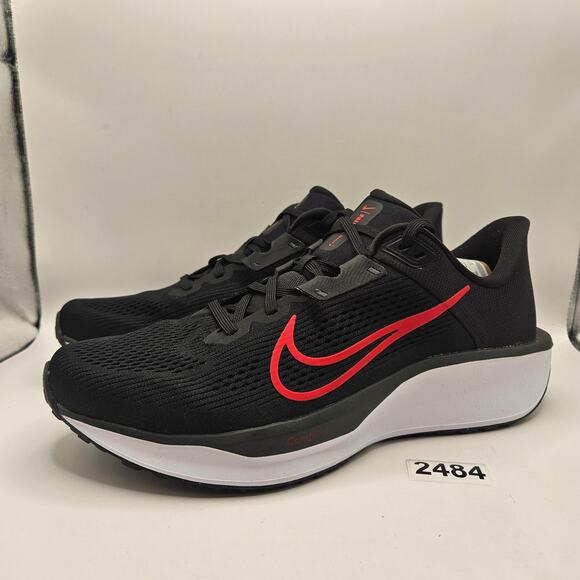 NIKE MEN\'S 11 QUEST 6 BLACK WHITE UNIVERSITY RED FD6033-011 NWOB